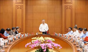 Kiểm soát quyền lực, chặn tham nhũng từ gốc