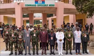 ECOWAS tìm kiếm giải pháp cho khủng hoảng