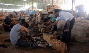Nâng tầm nghề mộc truyền thống Xuân Khê