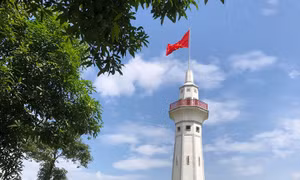 Trên đỉnh Lũng Pô