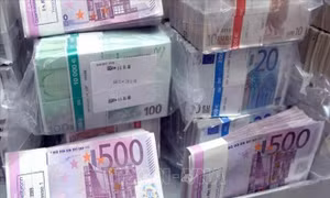 EU phạt hàng loạt ngân hàng lớn vì hành vi thao túng thị trường giao dịch ngoại hối