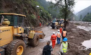 Trung Quốc nâng cấp độ ứng phó thảm họa địa chất tại Cam Túc