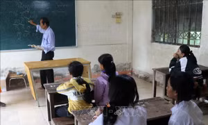 Người 'thầy' hơn 23 năm tận tụy dạy chữ Khmer cho con em đồng bào dân tộc