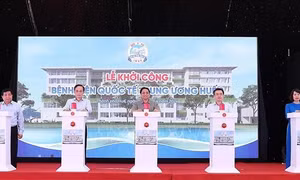 Thủ tướng Phạm Minh Chính dự khởi công, khánh thành, khảo sát các dự án hạ tầng tại Thừa Thiên - Huế