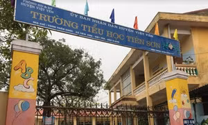 Sờ đùi, sờ mông học sinh không phải là hành vi dâm ô: Cục Trẻ em không đồng tình