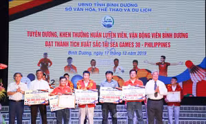 Tuyên dương, khen thưởng huấn luyện viên, vận động viên xuất sắc tại SEA Games 30