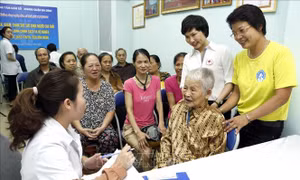 Kỷ niệm Ngày quốc tế Người cao tuổi 1/10 - Bài 1: Bất cập chăm sóc người cao tuổi