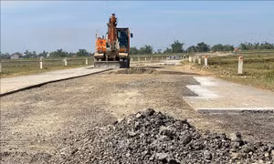 Tuyến đường hơn 11 tỷ đồng vừa nghiệm thu đã hỏng