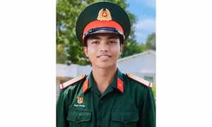 Quên mình cứu 2 người bị điện giật, 1 hạ sĩ hy sinh