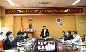 Tăng cường năng lực, nâng cao kiến thức, hiểu biết về điều trị COVID-19 cho y tế cơ sở