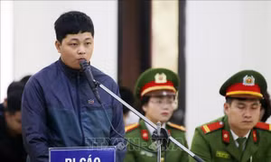  Công bố lý do cho phép bị cáo Phan Sào Nam, Nguyễn Văn Dương được xét xử vắng mặt