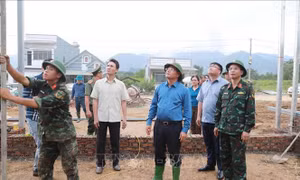Bí thư Tỉnh ủy Lai Châu kiểm tra công tác khắc phục thiên tai tại xã Mường Than