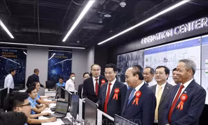 Chủ tịch nước dự Lễ khai trương CMC Data Center Tân Thuận 