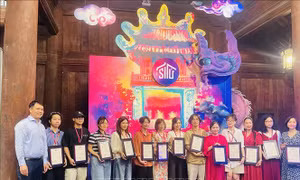 Triển lãm tranh 'Sĩ tử 2' - Hành trình nghệ thuật đồng hành cùng mùa thi