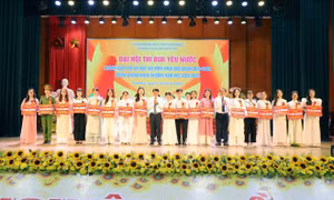 Khuyến khích tinh thần học tập và khát vọng vươn xa của học sinh