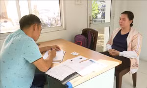 An Giang: Đối tượng có lệnh truy nã đặc biệt nguy hiểm ra đầu thú