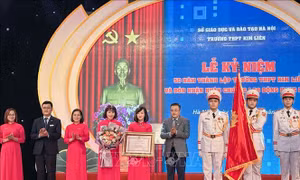Tiếp tục là 'bông sen tỏa sáng' giữa lòng Thủ đô Hà Nội