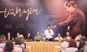Nhiều nghệ sĩ nổi tiếng biểu diễn chương trình âm nhạc tưởng nhớ nhạc sĩ Phú Quang