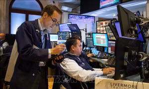 Dow Jones lập đỉnh kỷ lục nhờ diễn biến tích cực tại Trung Đông
