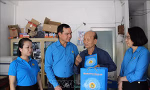 Tiếp nối ý chí bất khuất của các liệt sỹ hy sinh tại trận chiến đấu bảo vệ đảo Gạc Ma