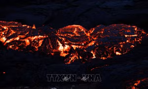 Iceland cảnh báo khả năng núi lửa tiếp tục phun trào