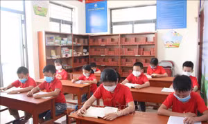 Xây dựng xã hội học tập từ những 'Ngôi nhà trí tuệ' ở vùng lũ