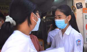 Hà Nội: Hạ điểm chuẩn lớp 10 các trường Trung học Phổ thông Chuyên 