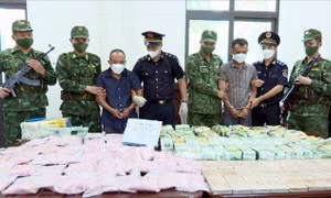 Dựng 'lá chắn thép' ngăn chặn ma túy trên tuyến biên giới