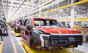 Xe lai là điểm sáng trong doanh thu đầu năm 2024 của Ford