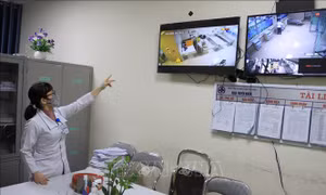 Bệnh nhân thứ 18 phấn khởi vì được tiếp tục theo dõi sức khỏe tại quê nhà