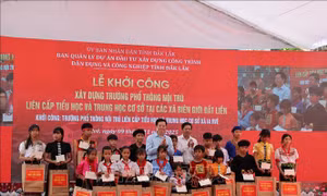 Lễ khởi công trường phổ thông liên cấp tại xã biên giới Đắk Lắk