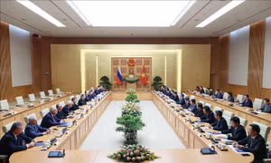 Thủ tướng Phạm Minh Chính tiếp Chủ tịch Đảng 'Nước Nga Thống nhất' Dmitry Medvedev