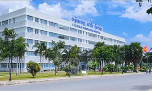 Bác sĩ Việt Nam xây dựng niềm tin trên đất nước Campuchia - Bài 1: Bệnh viện của tình hữu nghị 