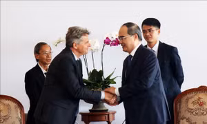 Bí thư Thành ủy TP Hồ Chí Minh tiếp Bí thư toàn quốc Đảng Cộng sản Pháp