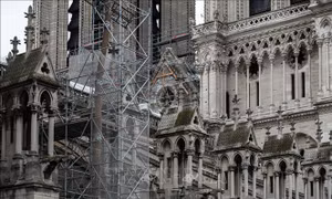 Chưa nhất trí được phục chế Nhà thờ Đức bà Paris theo kiến trúc cổ hay pha trộn hiện đại