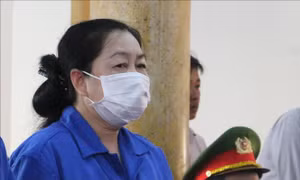 Phạt 23 năm tù đối tượng buôn lậu vàng và vận chuyển trái phép tiền tệ qua biên giới