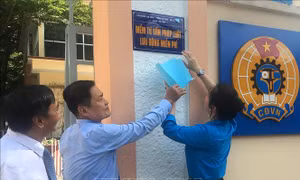 Ra mắt điểm tư vấn pháp luật lưu động miễn phí dành cho người lao động