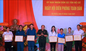 Gắn nhiệm vụ bảo vệ biên giới với phát triển kinh tế - xã hội