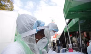 Đặc phái viên LHQ kêu gọi G7 tài trợ vaccine cho các nước nghèo