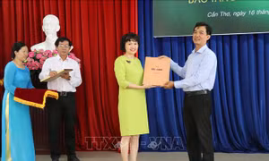 Hồi ký của các nhà báo liệt sĩ được trao tặng cho Bảo tàng Báo chí Việt Nam