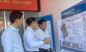 Một phường ở TP Hồ Chí Minh chấm dứt thu tiền mặt thuế, phí tại trụ sở