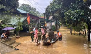 Bão số 10: Thanh Hoá họp khẩn để triển khai di dân trong vùng ảnh hưởng