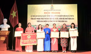 Phụ nữ Thủ đô nỗ lực xây dựng gia đình 'No ấm, tiến bộ, hạnh phúc'