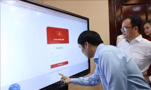 Bình Phước lần đầu tiên ứng dụng công nghệ AI vào 'Sổ tay đảng viên điện tử'