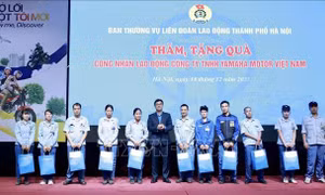 Chăm lo để tất cả đoàn viên, người lao động đều vui đón Tết