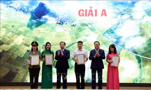 Báo chí góp phần đưa các chủ trương của Đảng vào cuộc sống