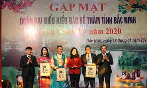 Xuân Quê hương 2020: Gặp mặt Đoàn kiều bào tiêu biểu tại Bắc Ninh