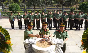 Phát huy truyền thống anh hùng lực lượng cảnh vệ Công an nhân dân
