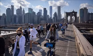 Tỷ lệ tiêm chủng cao, New York (Mỹ) dỡ bỏ tất cả biện pháp hạn chế phòng dịch