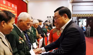 Phó Thủ tướng Vương Đình Huệ thăm, chúc Tết đồng bào các dân tộc tỉnh Yên Bái